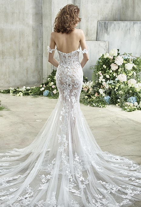 badgley-mischka-etta-back-image Badgley Mischka Etta wedding gown train and back details