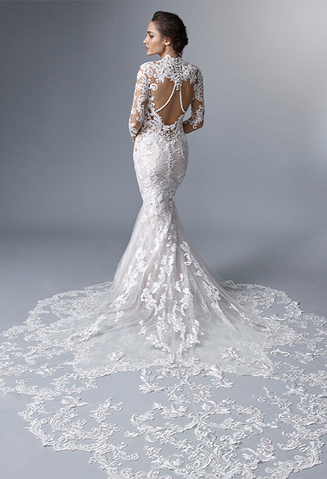 elysee-atelier-koh-i-noor-dress-back train on Élysée Atelier Koh-I-Noor