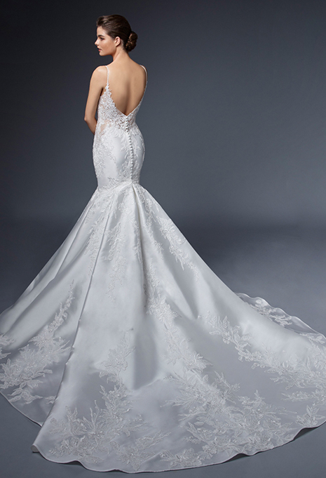elysee-valerie-dress-style-back train on elysee valerie wedding dress