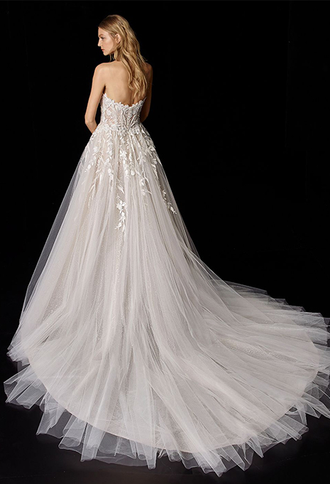 enzoani-pixie-dress-back train on enzoani pixie wedding dress