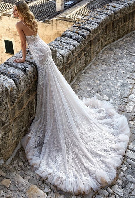 nicole-romance-ro12141-back Nicole Romance RO12141 train and back details
