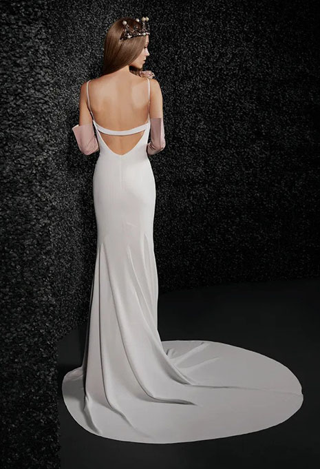 amandine_2 back of vera wang amadine gown