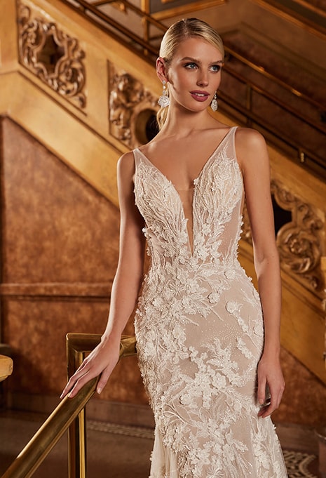 calla-blanche-122111-santana-dress-image-3 close-up of calla blanche santana dress portrait