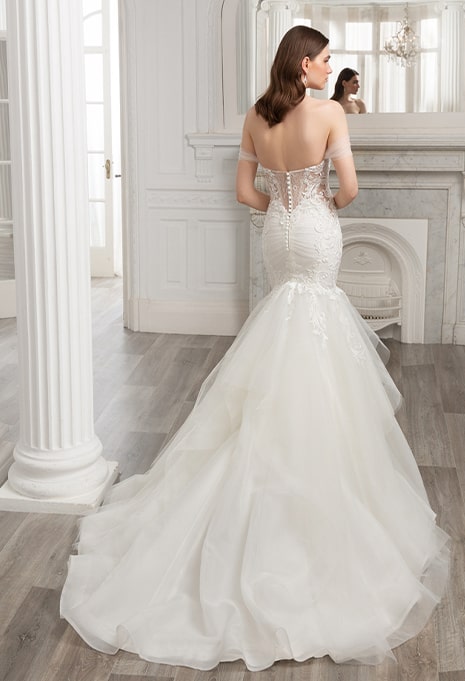 elysee-etoile-cerise-12-image-1 Élysé Etoile Cerise Wedding Dress