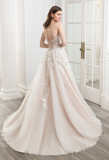 elysee-etoile-harper-dress-image-2 Élysée Etoile Harper Wedding Dress