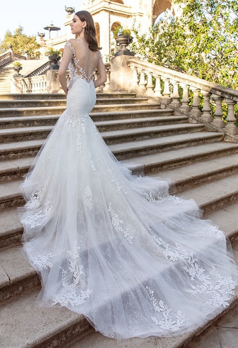 back view of elysée narcisse wedding dress