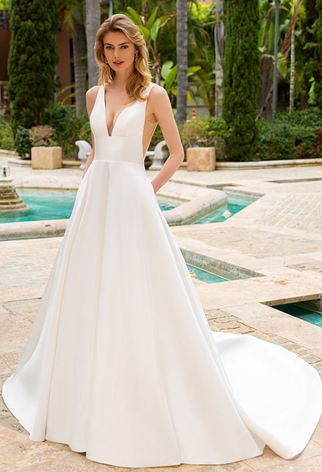 enzoani-rosette-dress-image-1 Enzoani Rosette wedding dress