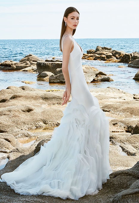 side view of Love Anne wedding dress