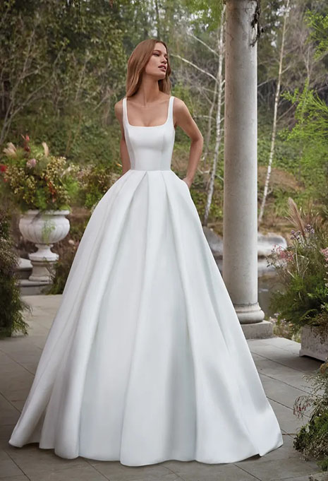 Nicole Jolies Nolina wedding dress