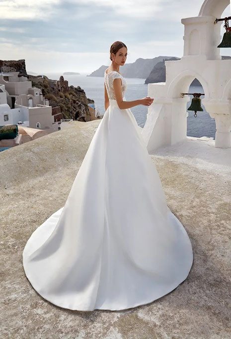 back side of Nicole Jolies Favignana wedding dress
