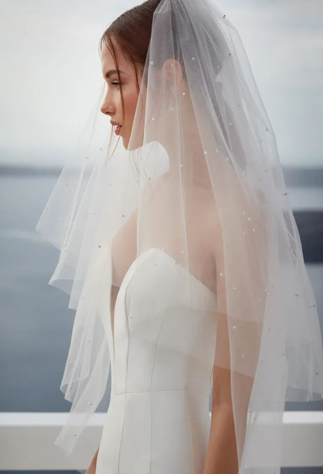 close up of Nicole Jolies Molara wedding dress