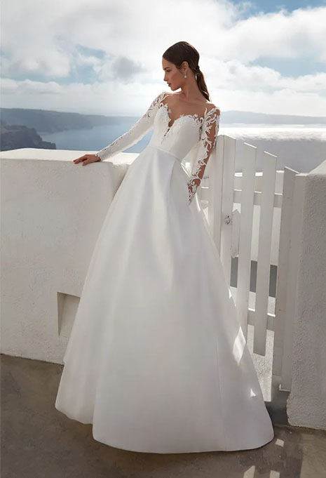 Nicole Jolies Ovira wedding dress
