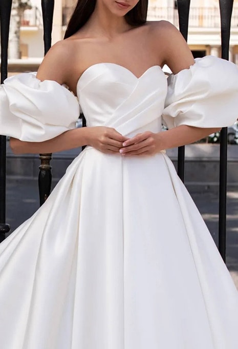 pronovias-Ixion-dress-image-1 close-up of Pronovias Ixion wedding dress