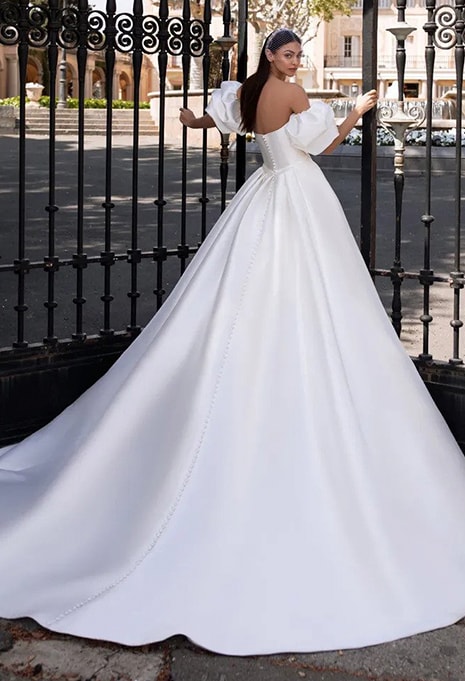 back side of Pronovias Ixion wedding dress