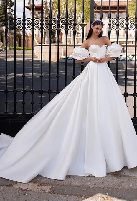 pronovias-Ixion-dress-image-4 Pronovias Ixion wedding dress