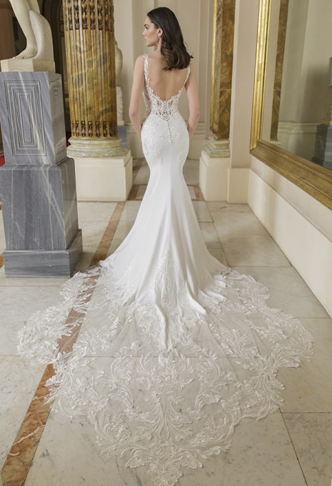 Élysée-Azzura-dress-image-2 back of elysee azzura wedding gown