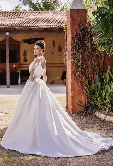 side view of allure bridal 9963 wedding dress