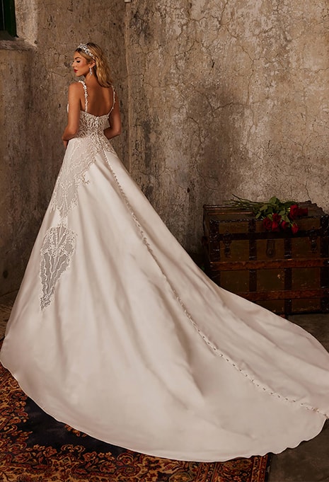 back view of Calla Blanche Clara wedding dress