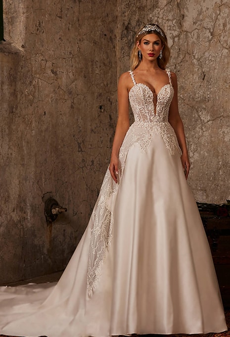 calla-blanche-clara-dress-image-3 front view of Calla Blanche Clara wedding dress