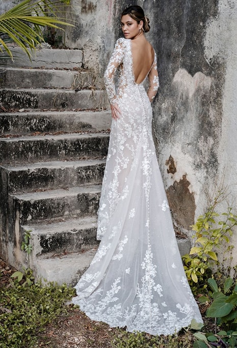 allure-bridals-c650-dress-image-2 back view of Allure Bridals C650 wedding dress