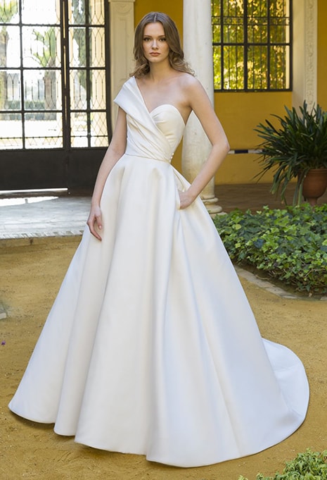 blue-by-enzoani-peggy-dress-image-3 front view of blue by enzoani peggy wedding dress