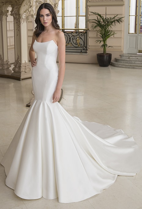 front view of elysee galatea wedding dress