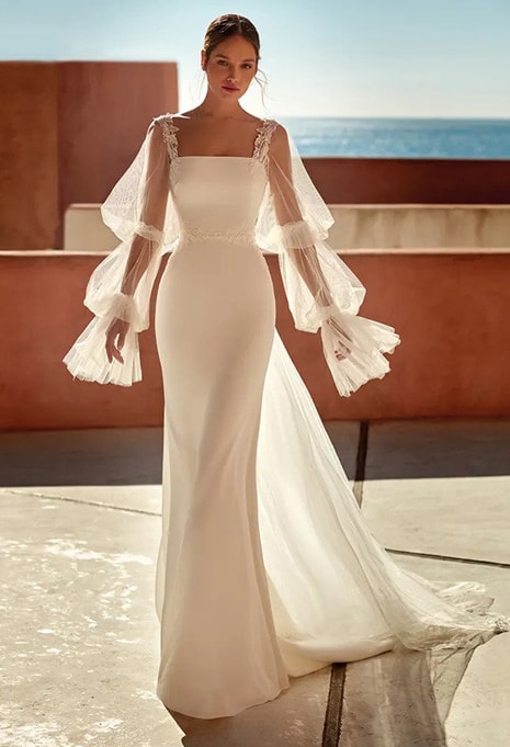 close-up of Nicole Jolies Nina wedding dress