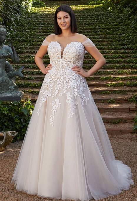 close-up of Elysee Nathalie X Édition wedding dress