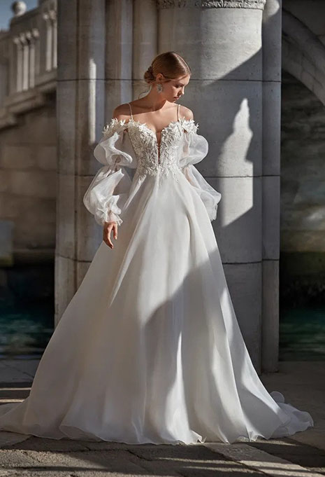 Nicole Milano Turia wedding dress