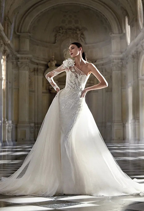 pronovias-privée-agatia-dress-image-1 front view of Pronovias Privée Agatia wedding dress