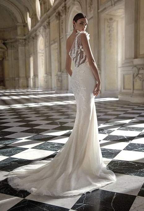 pronovias-privée-agatia-dress-image-4 back view of Pronovias Privée Agatia wedding dress