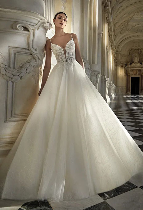pronovias-privée-flamenca-dress-image-2 Pronovias Privée Flamenca wedding dress