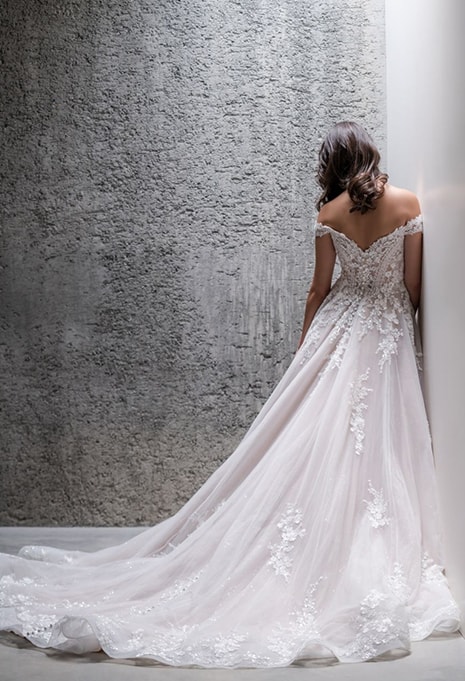 allure-bridals-c682-dress-image-3 back view of Allure Bridals C682 wedding dress