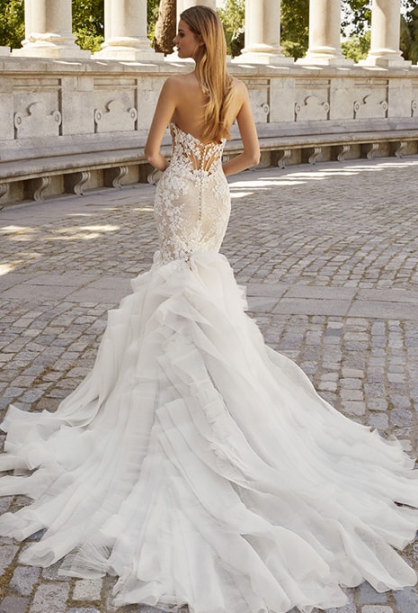 back side of Élysée Atreides wedding dress