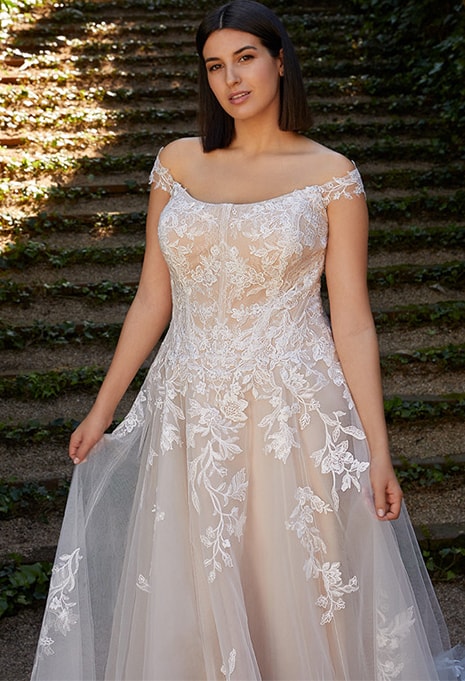 Élysée Emma X Édition wedding dress