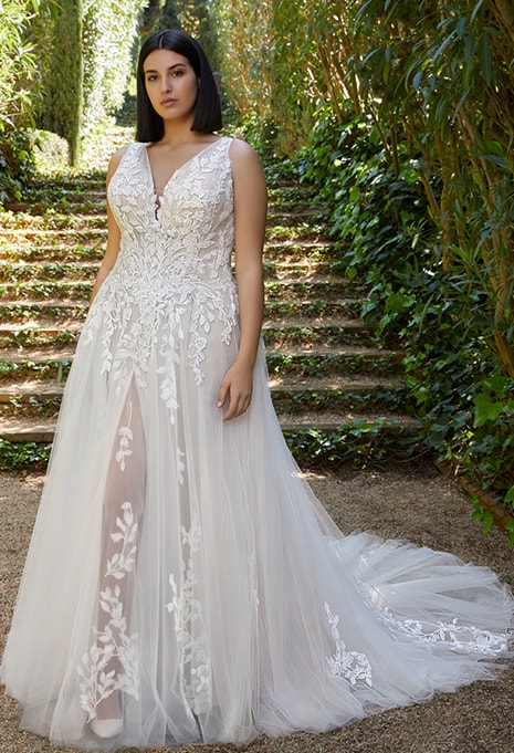 front view of Élysée Jordaine X Édition wedding dress