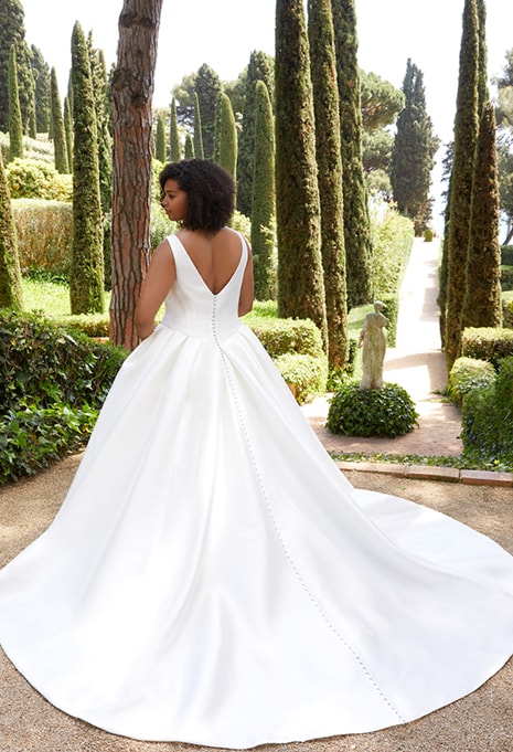 back view of Élysée Louisa X Édition wedding dress