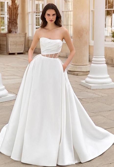 enzoani-sarah-wedding-dress-image-1 close-up of enzoani sarah wedding dress