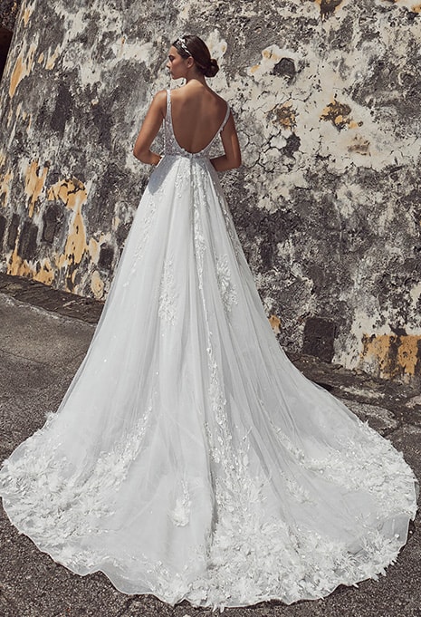 side view of Calla Blanche Elham wedding dress