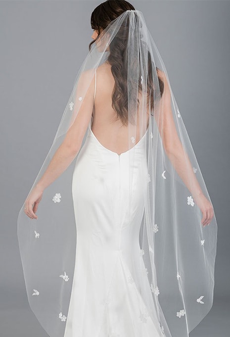 bel-aire-bridal-V7692C-veil-image-1 back view of Bel Aire Bridal V7692C veil