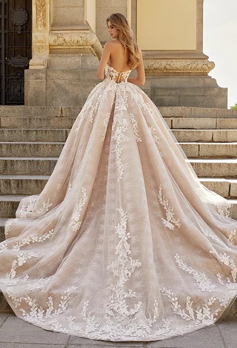 back view of Elysee Atelier Demeter wedding dress
