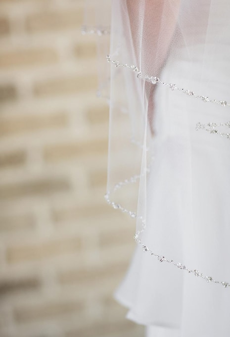 close-up of ​Maritzas Bridal 438R veil