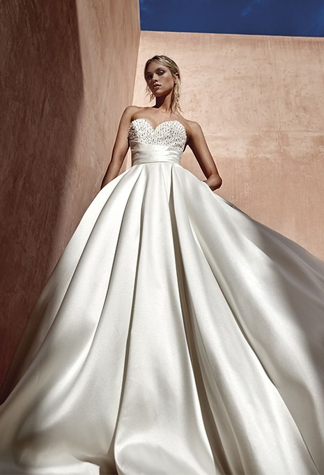 front view of Pronovias Luise wedding dress