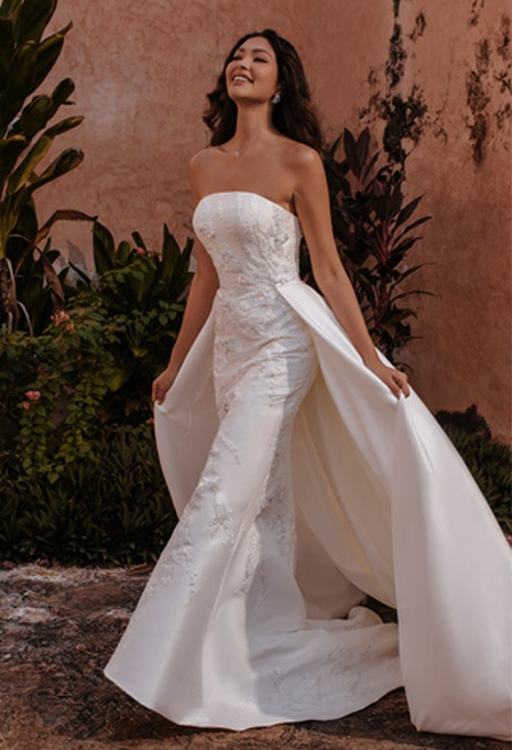 front view of Allure Bridals E362 wedding dress
