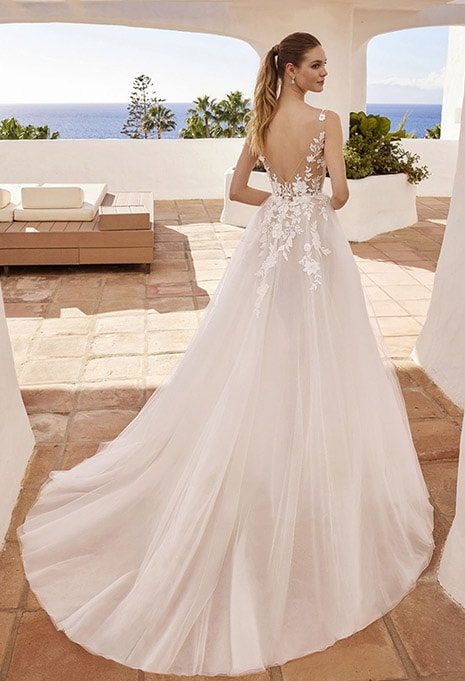 back view of Love by Enzoani Clarabelle wedding dress