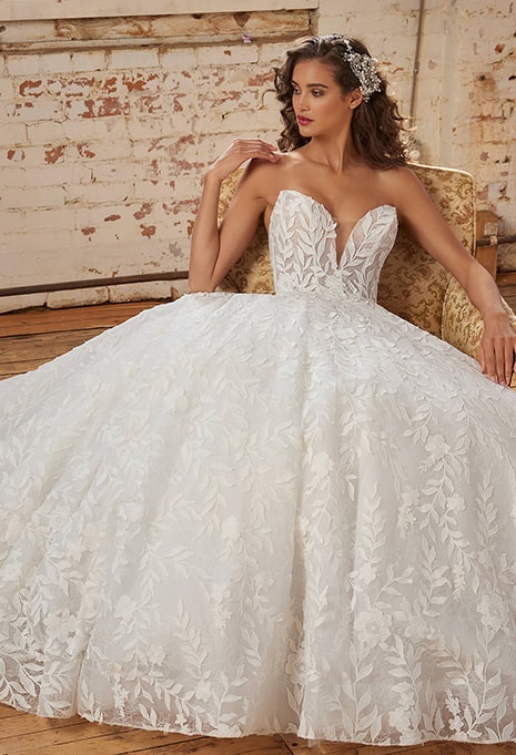 close-up of Calla Blanche Asia wedding dress
