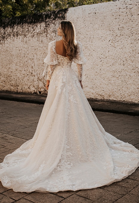back side of Allure Bridals Amalfi wedding dress