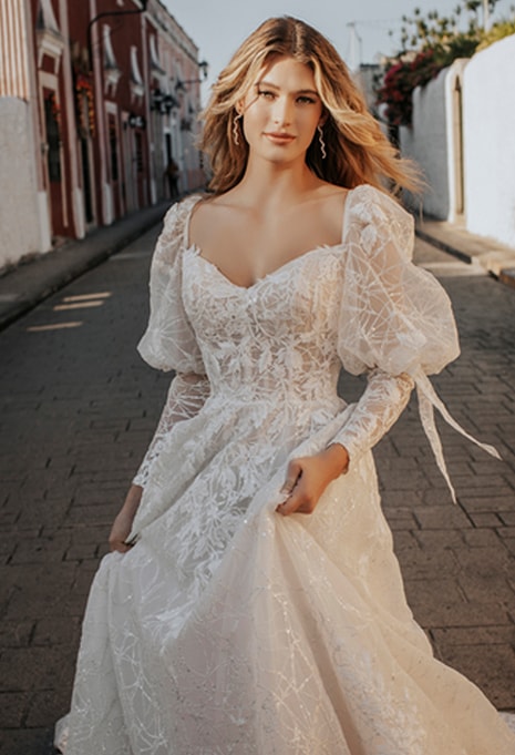 allure-bridals-amalfi-dress-image-3 front view of Allure Bridals Amalfi wedding dress