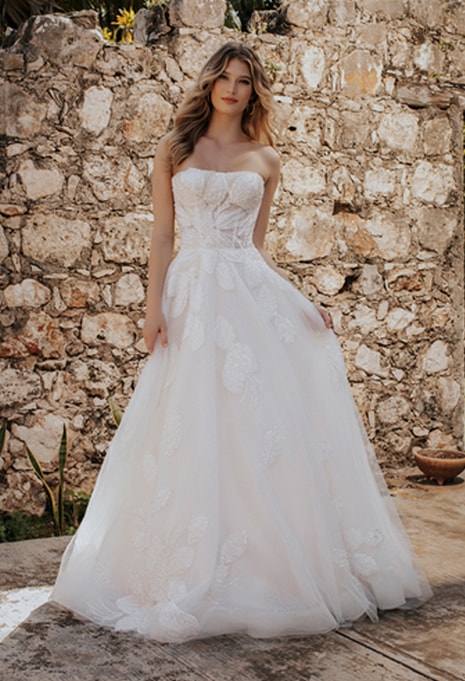 Allure Bridals Aspen wedding dress