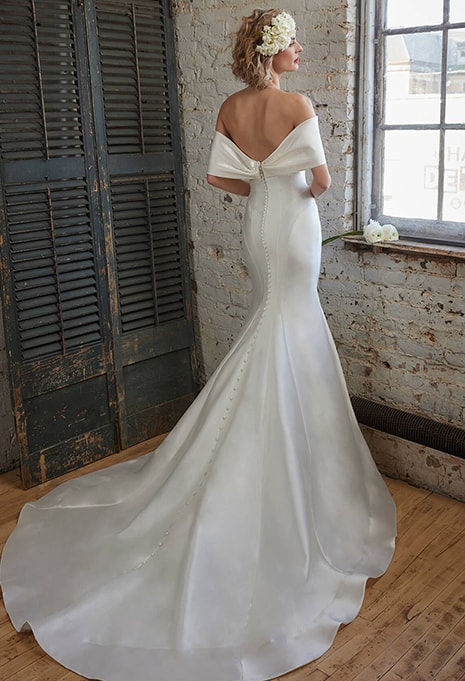 back view of Calla Blanche Nairobi wedding dress